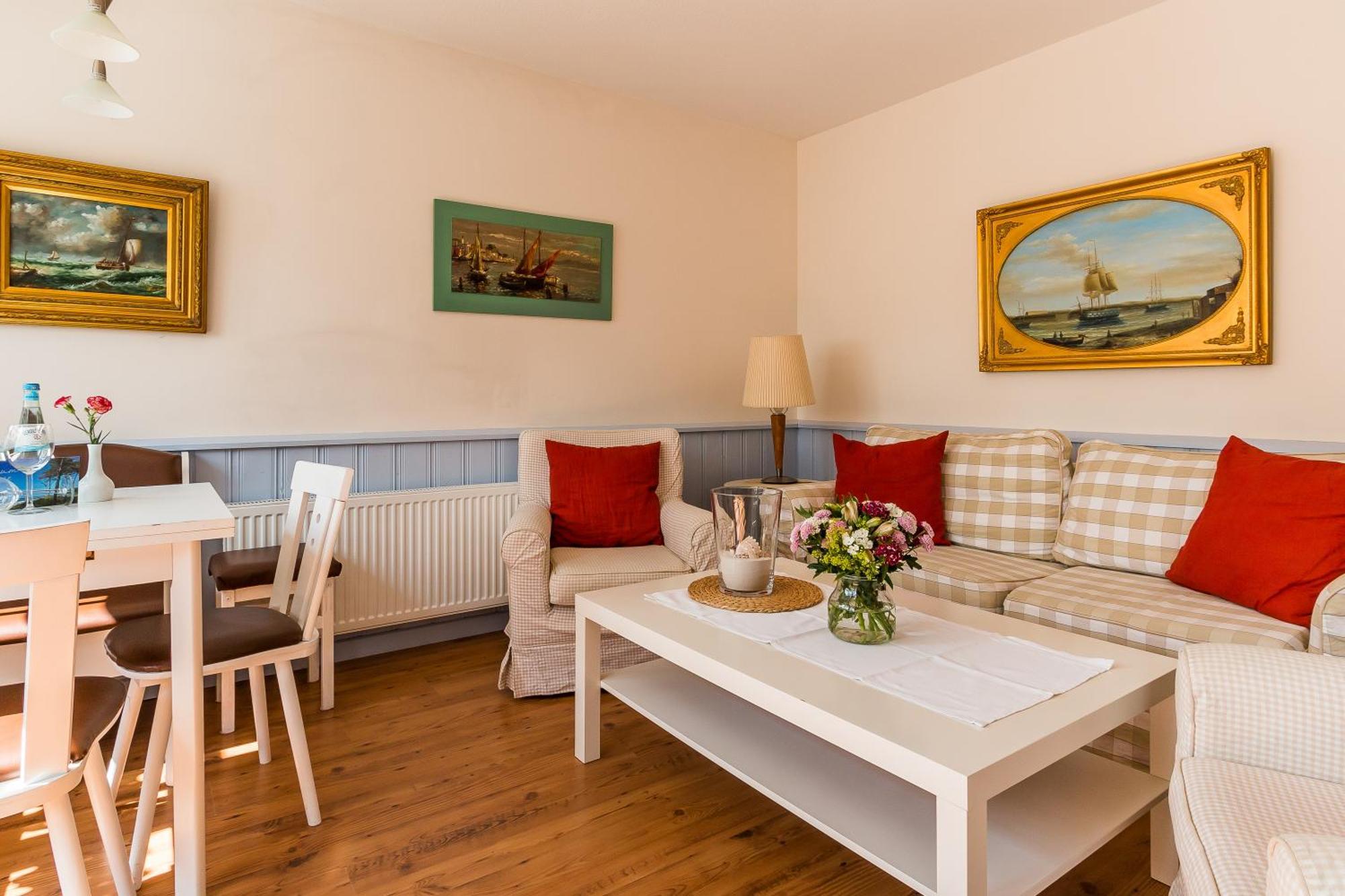 Hus In Luv Apartment บอร์น ภายนอก รูปภาพ